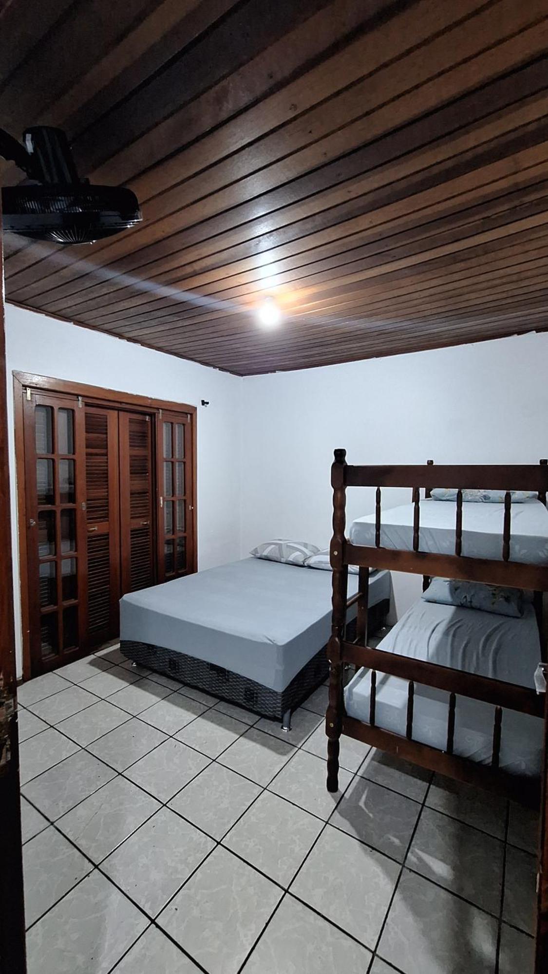 Casa Com Quintal Proxima De Torres Passo de Torres