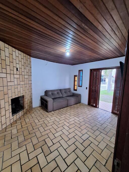Casa Com Quintal Proxima De Torres Apartment Passo de Torres